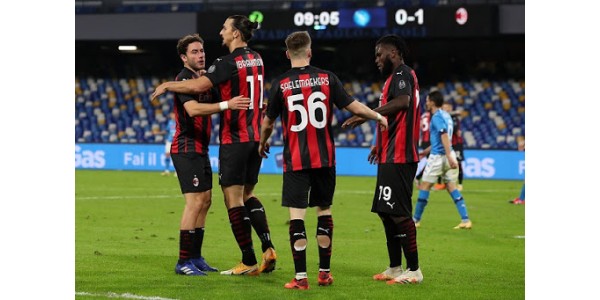 El público espera con ilusión el duelo entre ASSOCIAZIONE CALCIO MILAN y Juventus